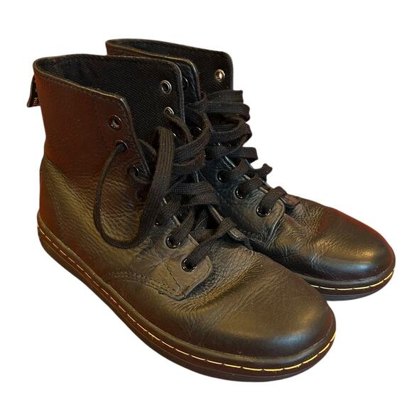 DR. MARTENS Black Leyton Women's Leather Casual Boots EU 37 Women's 6 - Picture 1 of 8